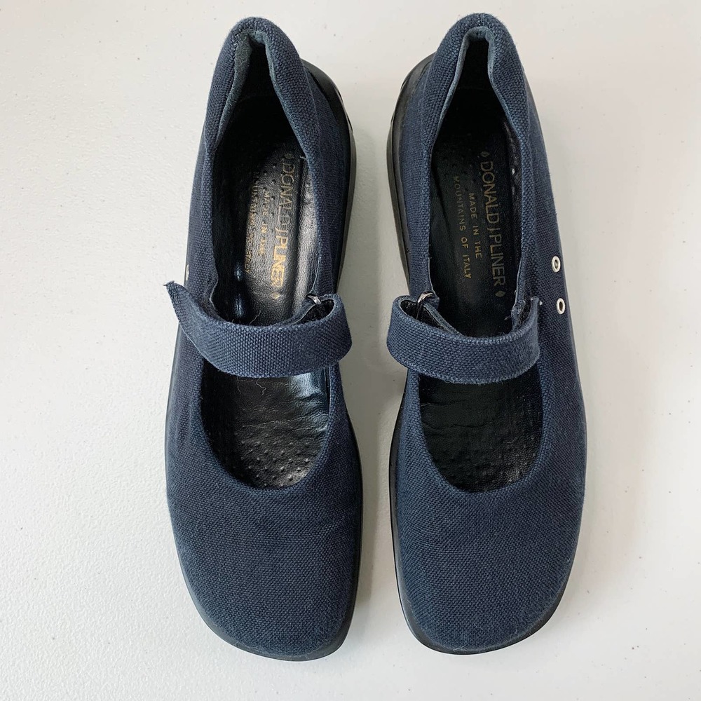 Donald J Pliner Black Canvas Mary Janes Size 9
